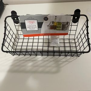 Cabinet & wall mount basket